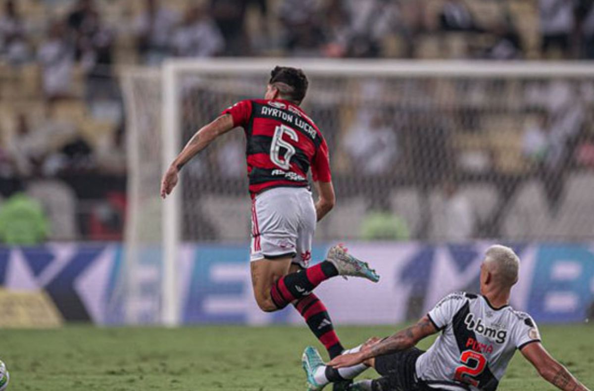 DIRIGENTE DO FLAMENGO EXPLICA ACORDO COM O VASCO PARA ESCOLHER ÁRBITRO DA PARTIDA